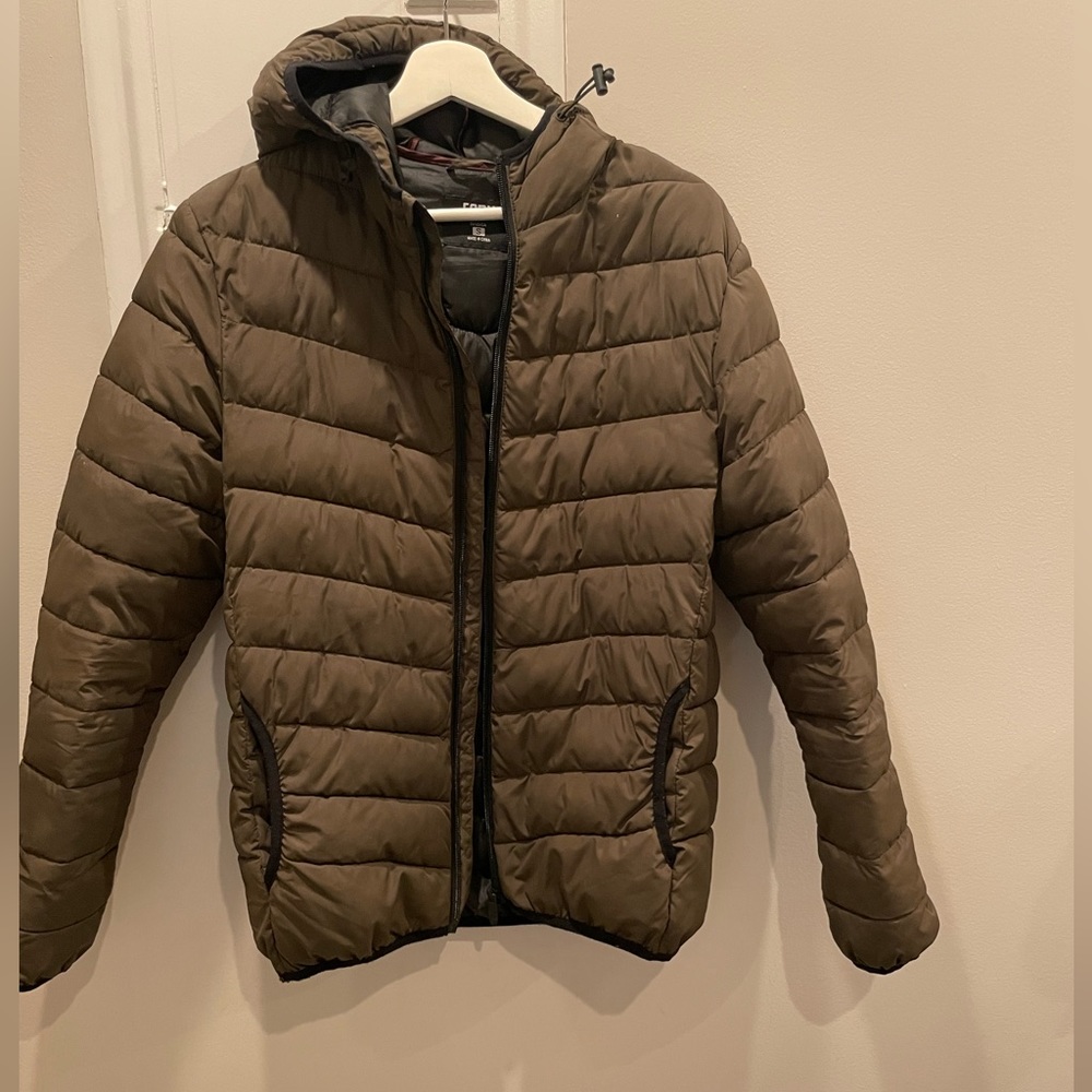 Men’s lightweight puffer jacket